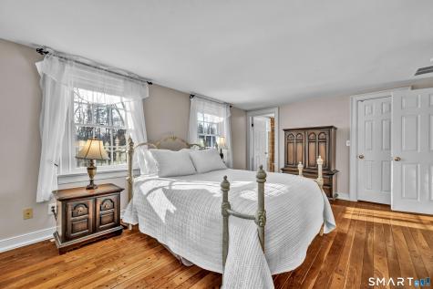 14 Dinglebrook Lane Newtown CT 06470