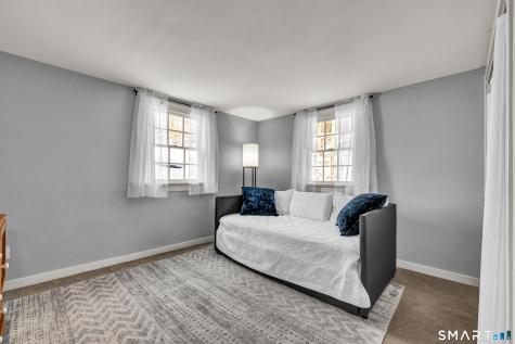 14 Dinglebrook Lane Newtown CT 06470