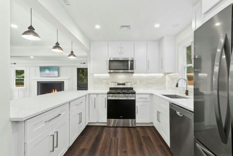 26 Dodgingtown Road Newtown CT 06470