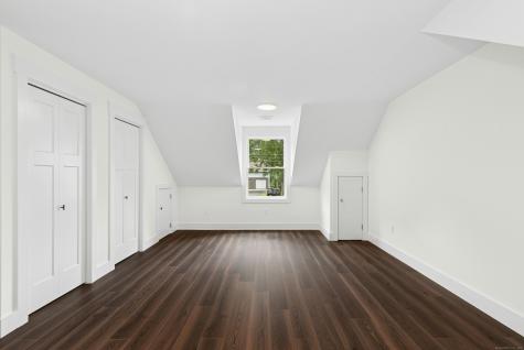 26 Dodgingtown Road Newtown CT 06470