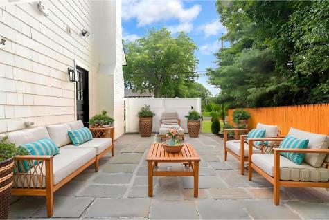 26 Dodgingtown Road Newtown CT 06470