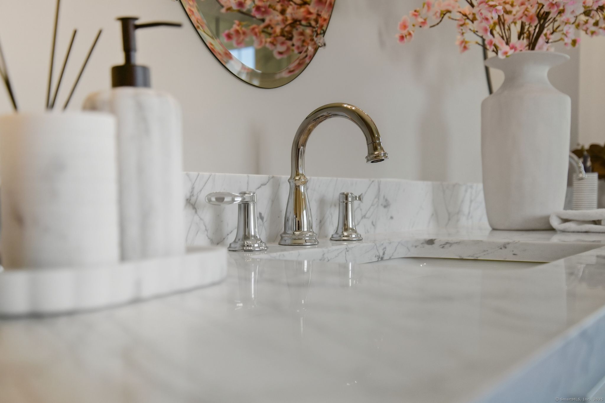 6 Fiddlehead Place Suffield CT 06078