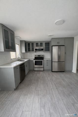 14 Boxwood Lane Norwich CT 06360