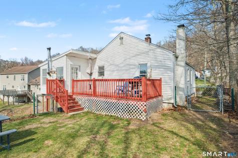 95 Kitemaug Road Montville CT 06382