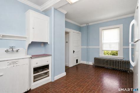 19 Homestead Street Manchester CT 06042