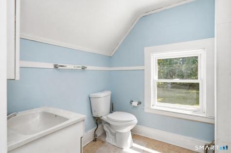 19 Homestead Street Manchester CT 06042