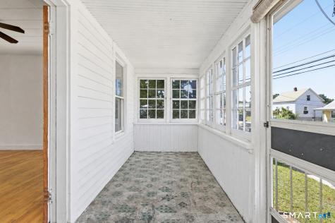 19 Homestead Street Manchester CT 06042