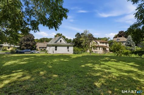 19 Homestead Street Manchester CT 06042