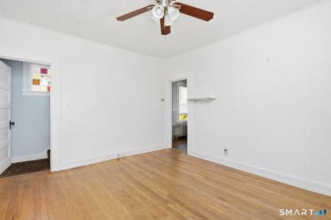 19 Homestead Street Manchester CT 06042