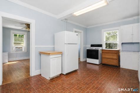 19 Homestead Street Manchester CT 06042