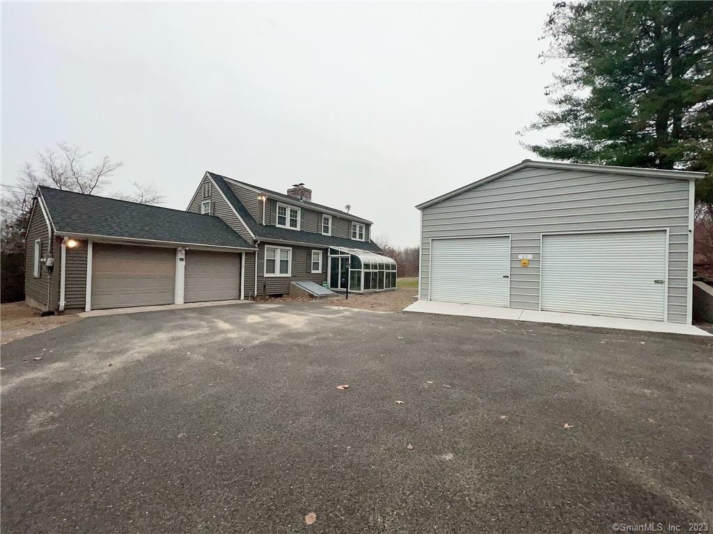 27 Tuttle Road Woodbury CT 06798