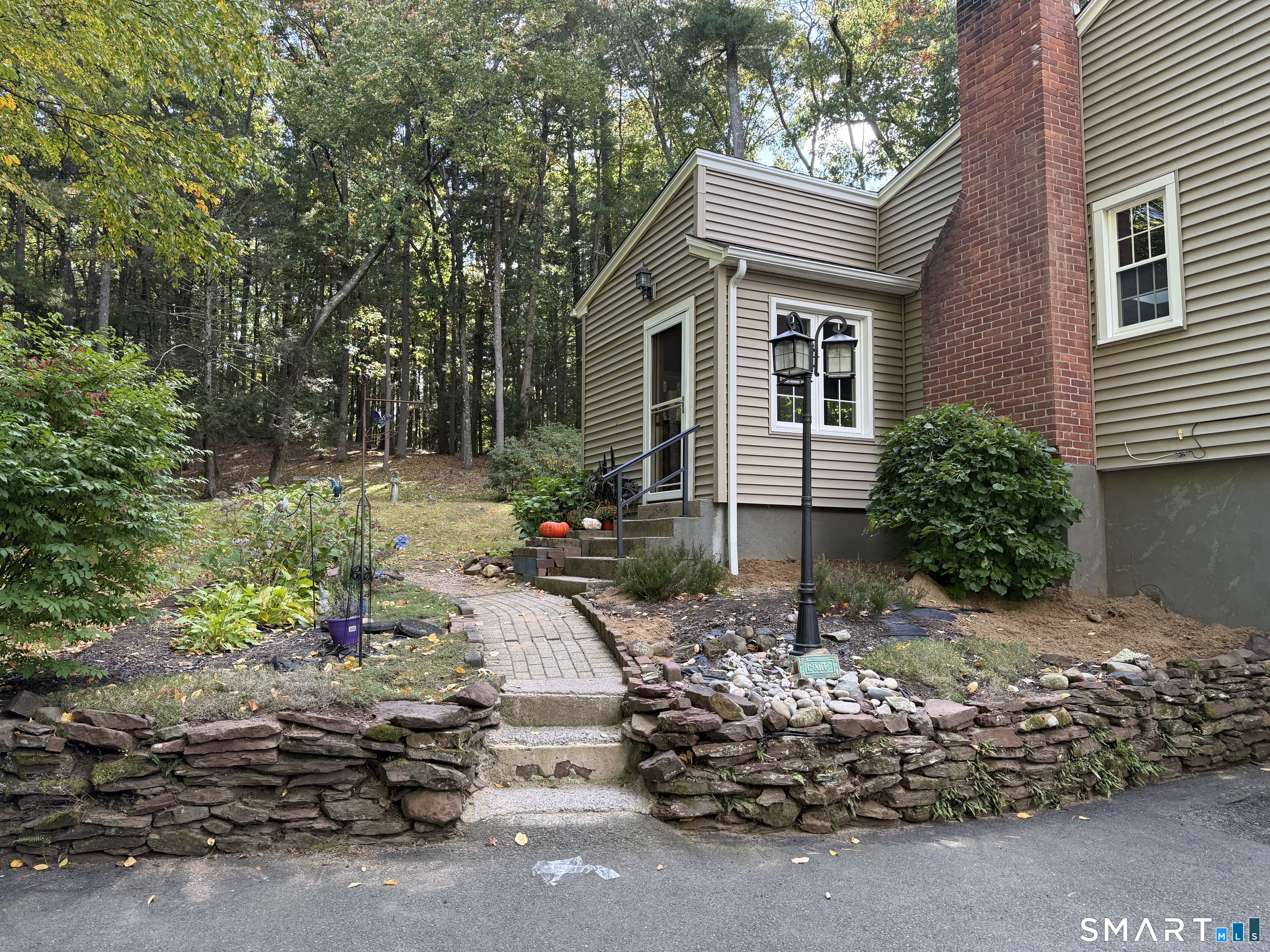 7 Gordon Street Simsbury CT 06070