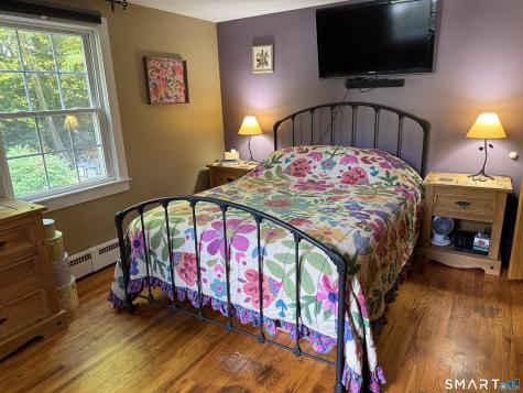 7 Gordon Street Simsbury CT 06070