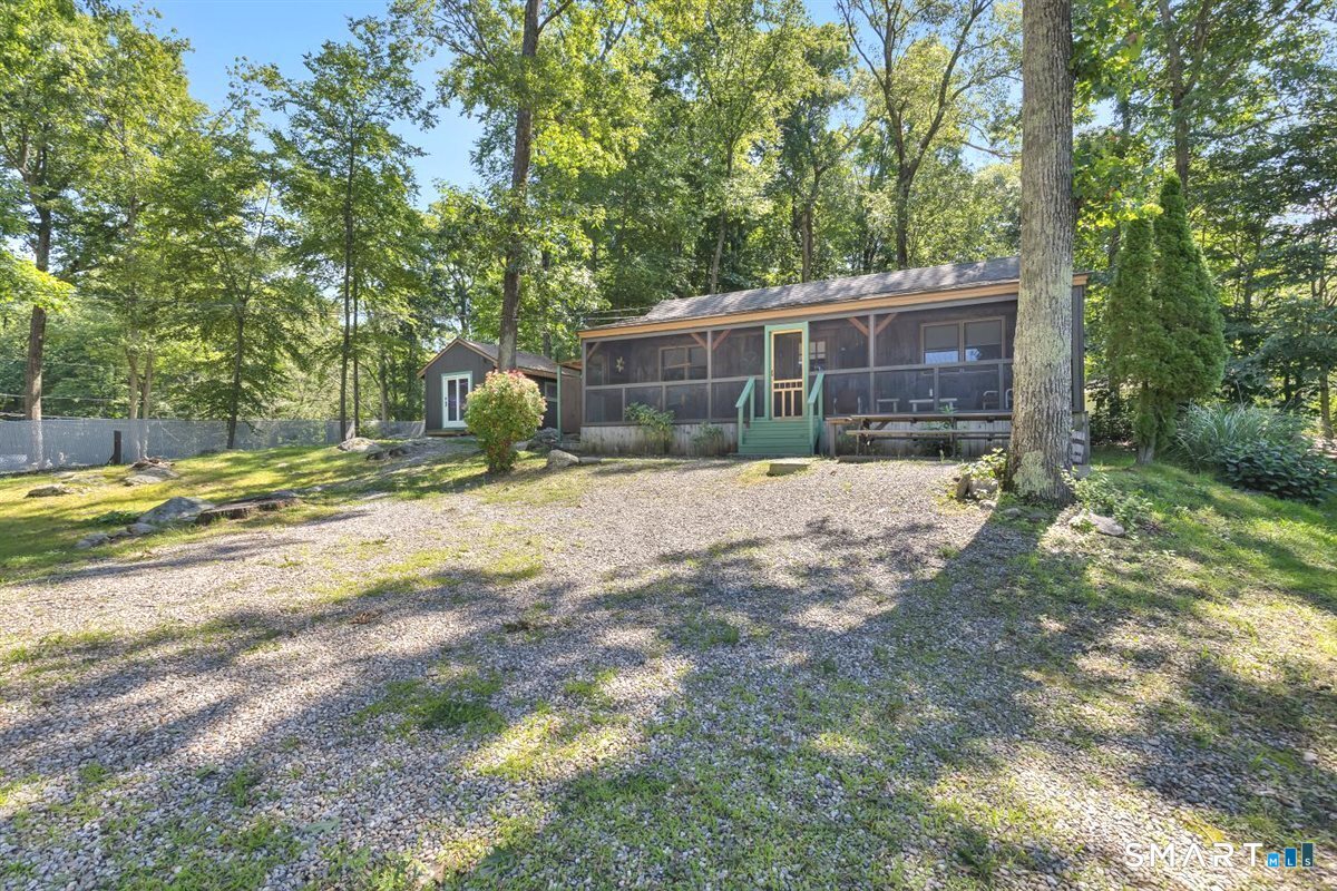 113 Deepwood Drive Lebanon CT 06249