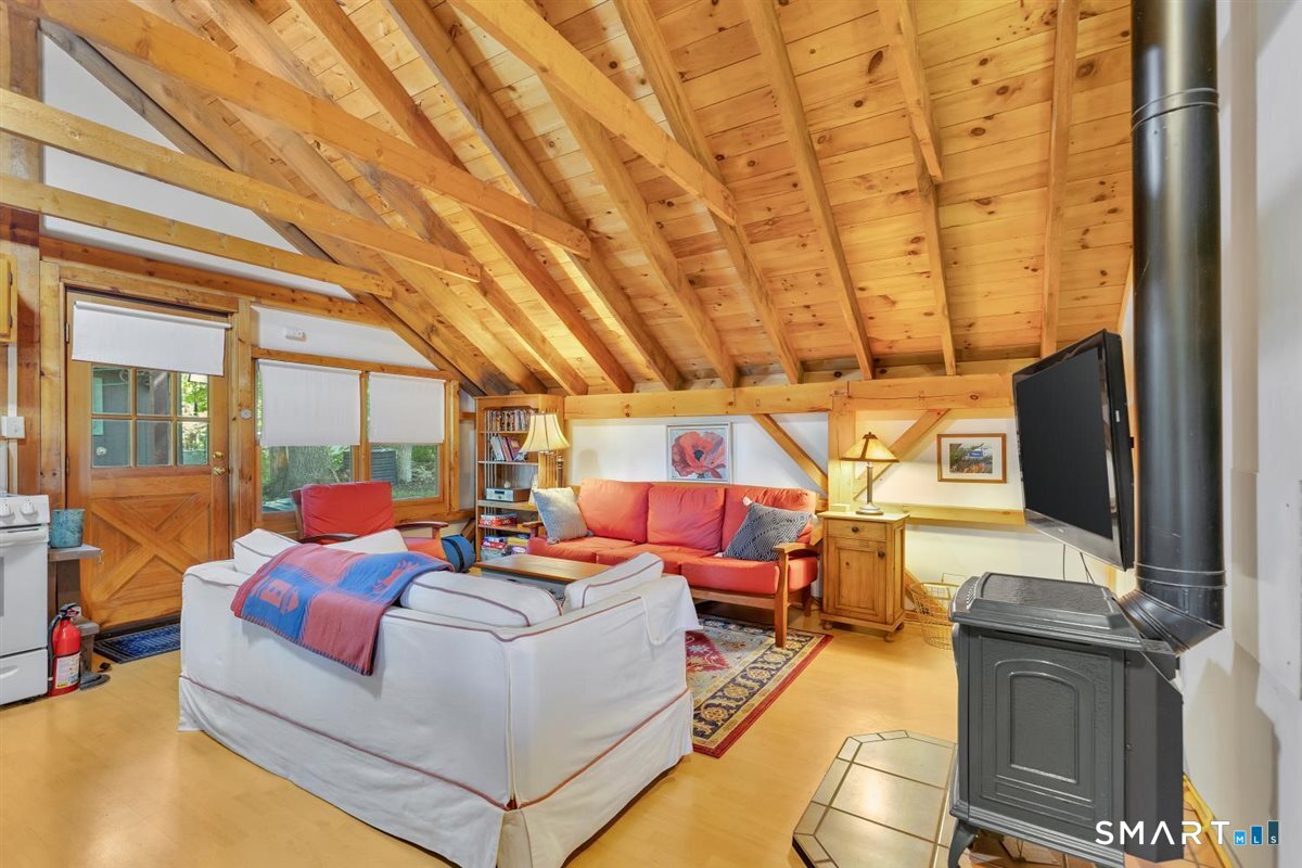 113 Deepwood Drive Lebanon CT 06249