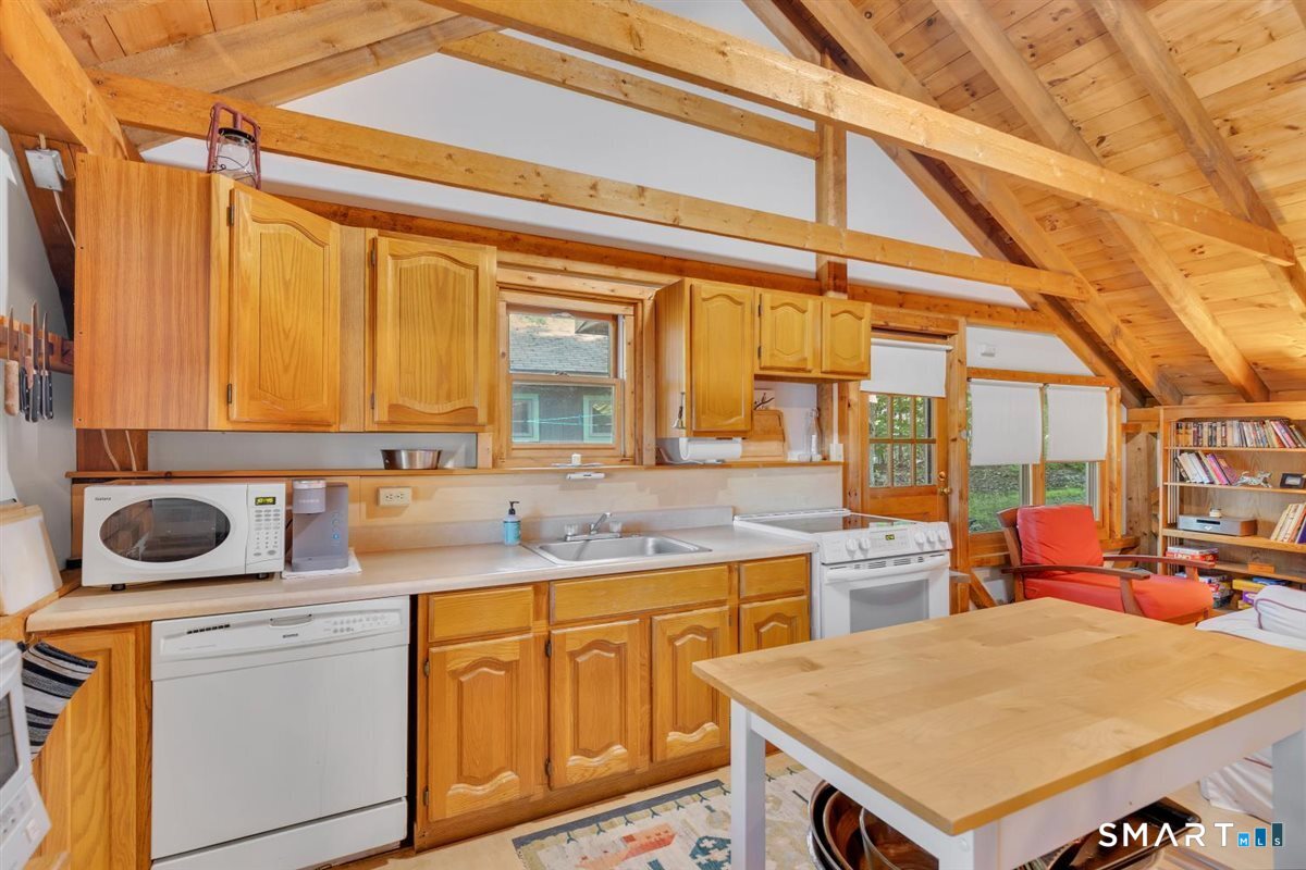 113 Deepwood Drive Lebanon CT 06249