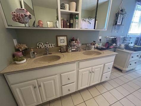 20 Charlene Drive Naugatuck CT 06770