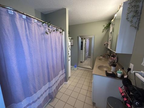20 Charlene Drive Naugatuck CT 06770