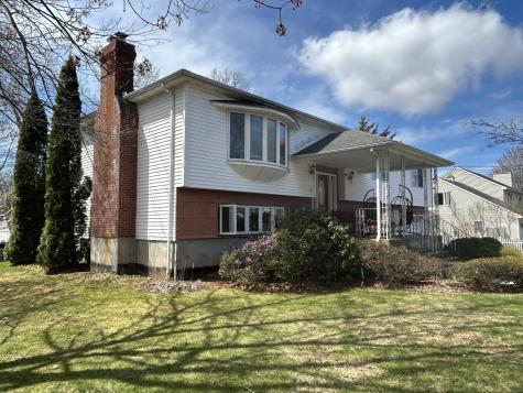 20 Charlene Drive Naugatuck CT 06770