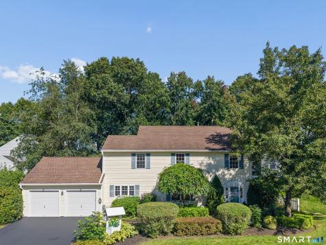 5 Pequot Court Monroe CT 06468