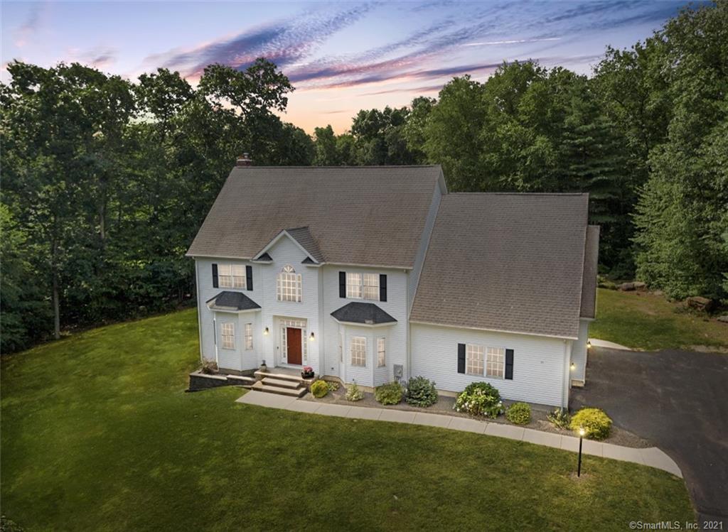 19 Summerwood Ridge Tolland CT 06084