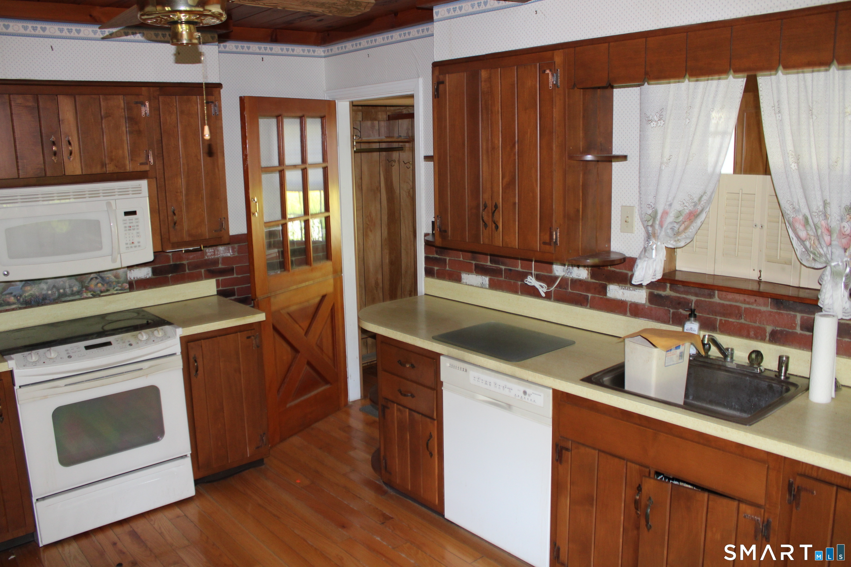 70 Woodside Avenue Oxford CT 06478