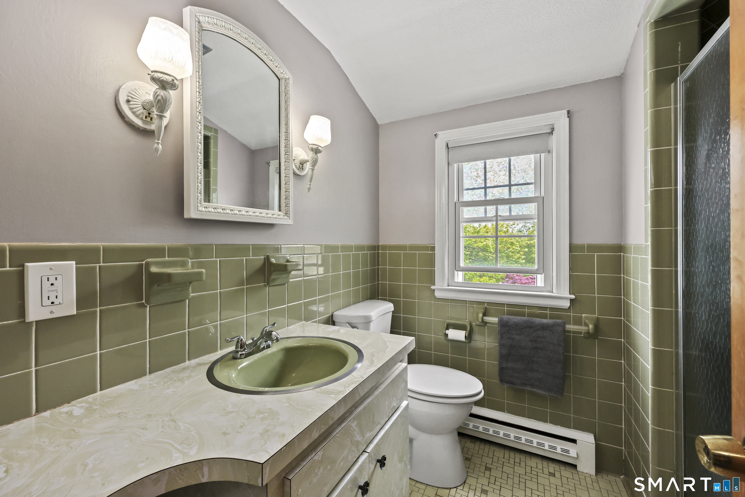 128 Fairlawn Street Bristol CT 06010