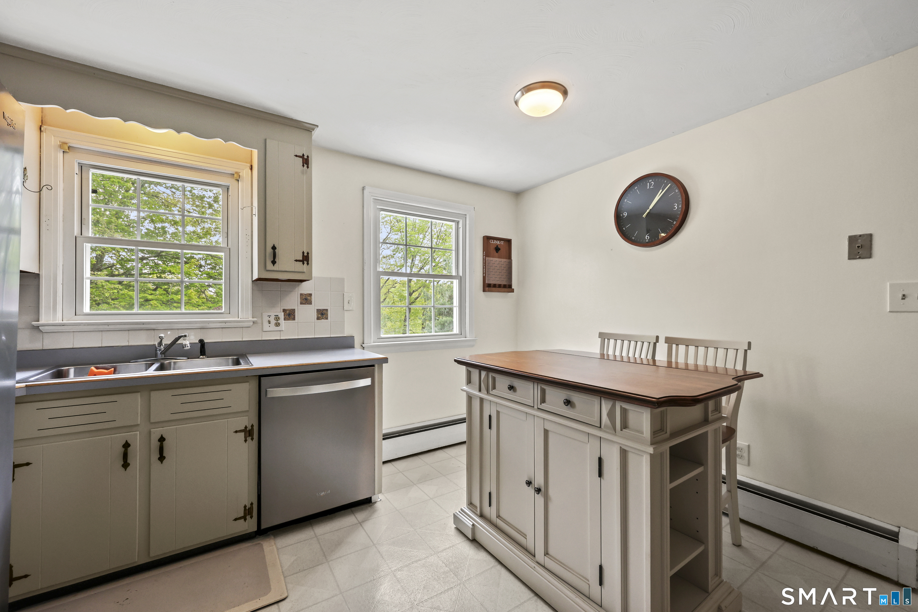 128 Fairlawn Street Bristol CT 06010