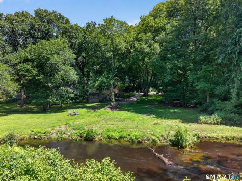 69 River Road Clinton CT 06413