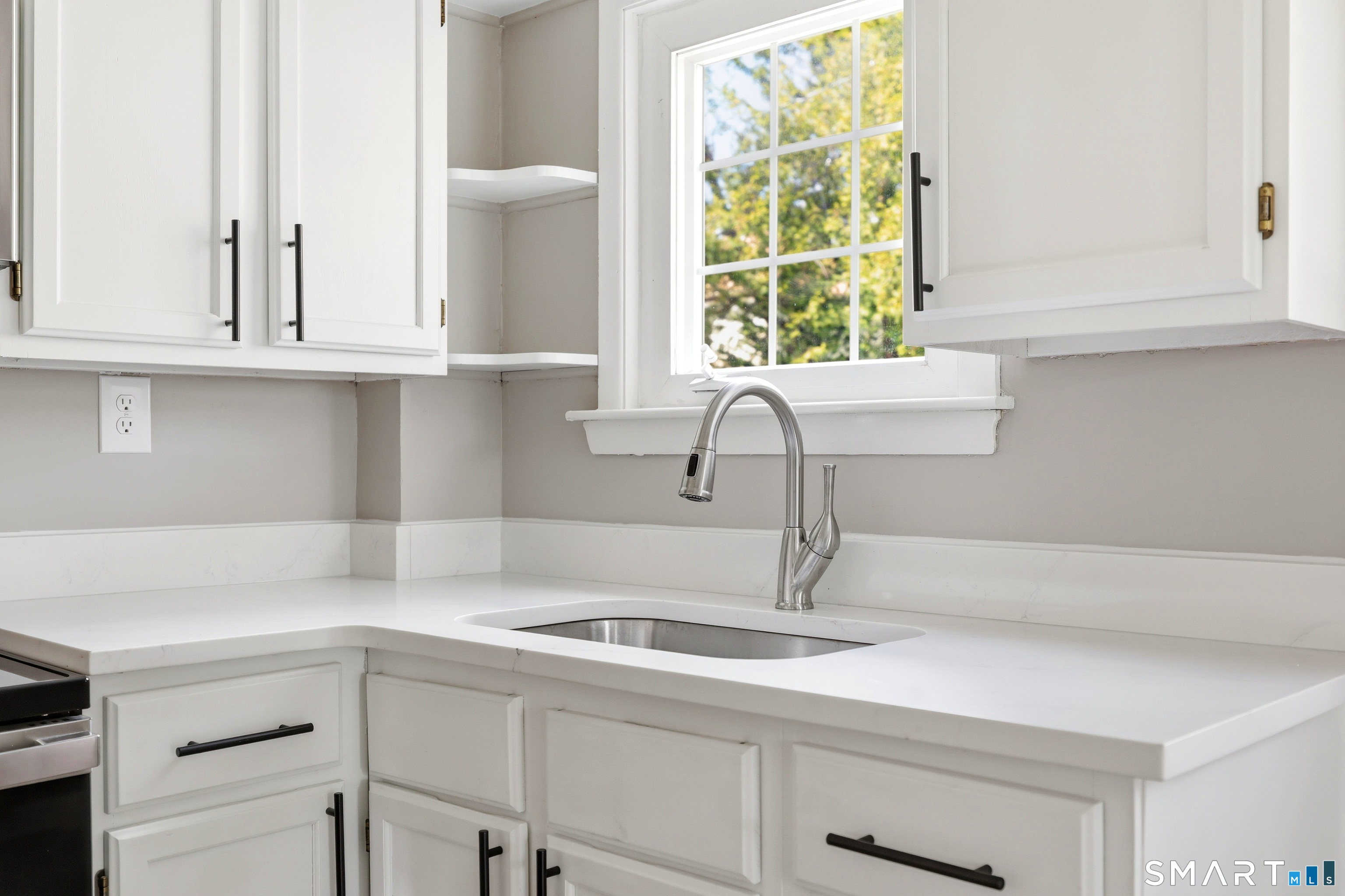 82 West Street Simsbury CT 06070