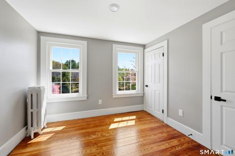 82 West Street Simsbury CT 06070
