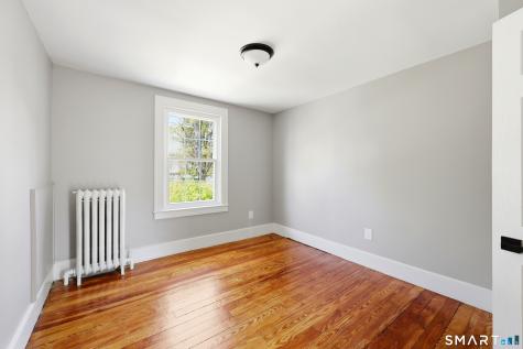 82 West Street Simsbury CT 06070