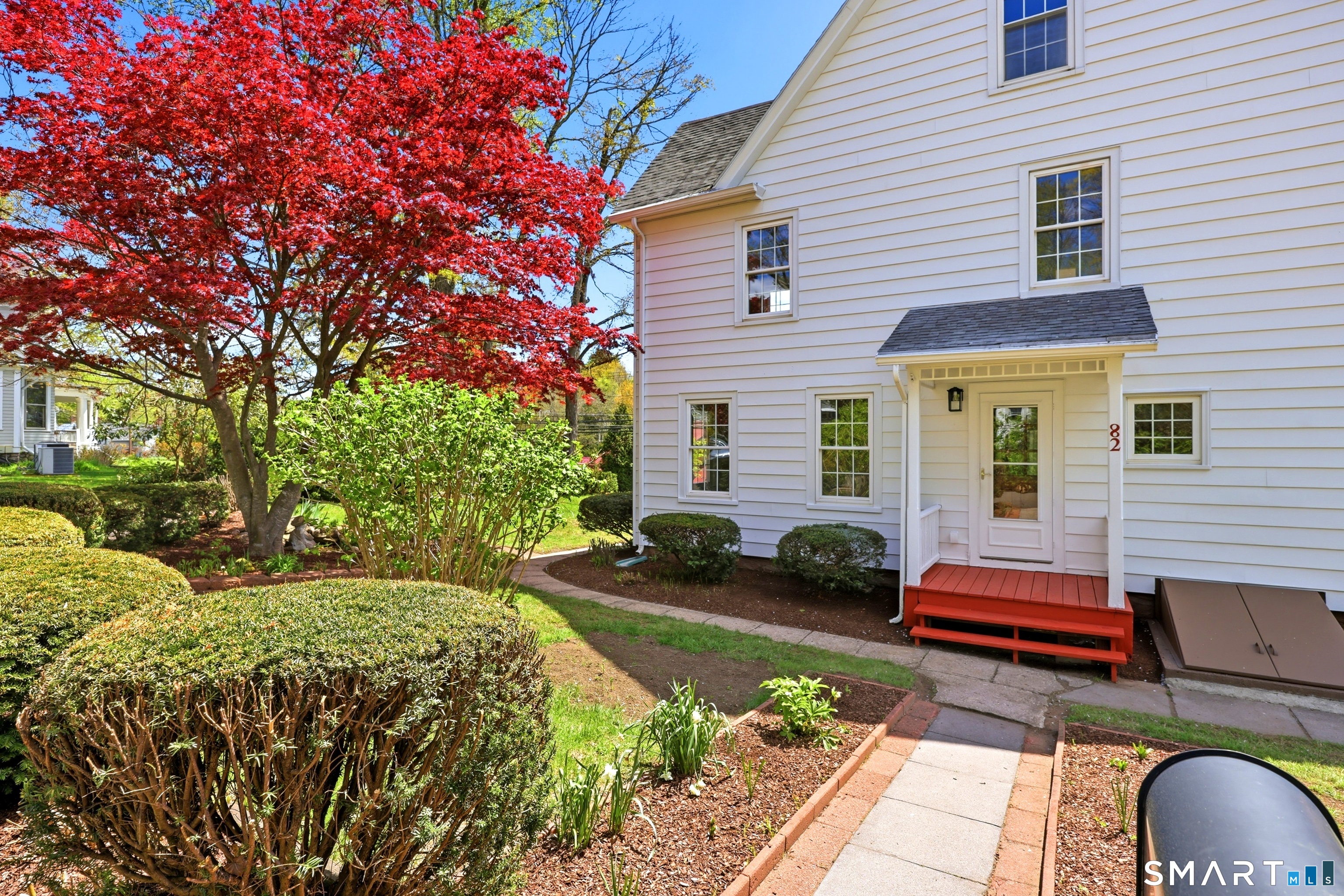 82 West Street Simsbury CT 06070