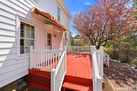82 West Street Simsbury CT 06070