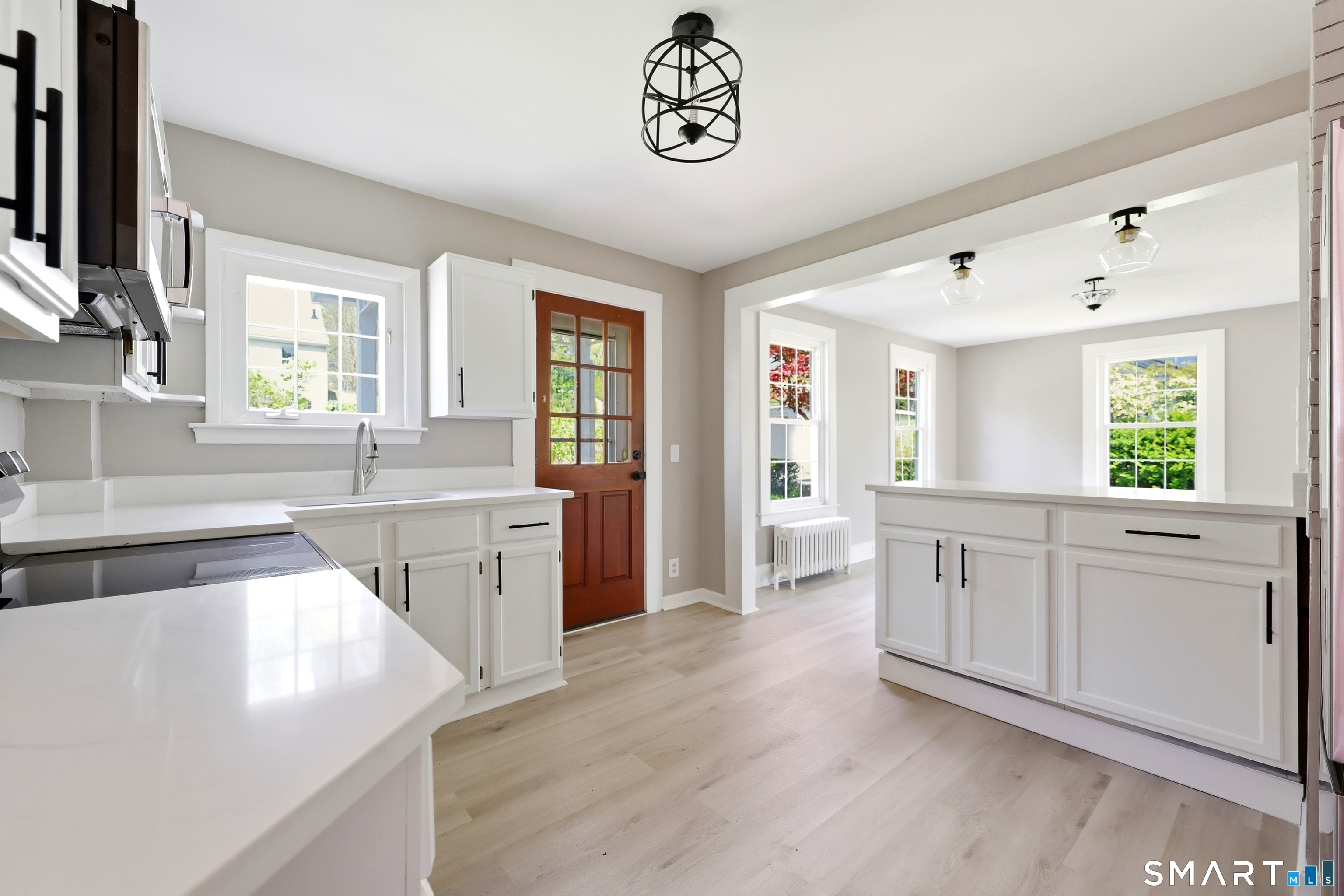 82 West Street Simsbury CT 06070