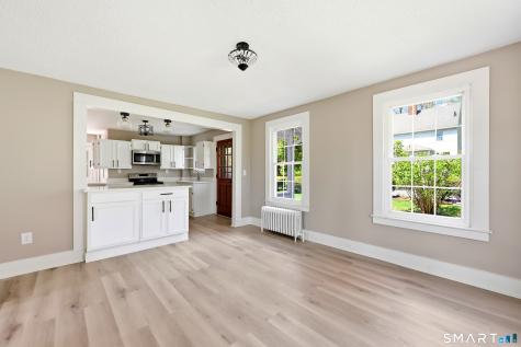 82 West Street Simsbury CT 06070