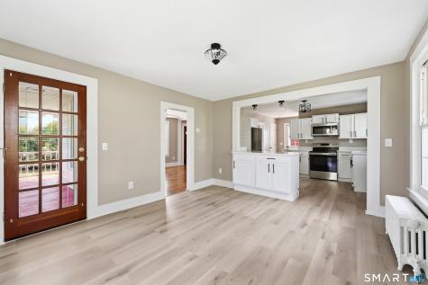 82 West Street Simsbury CT 06070