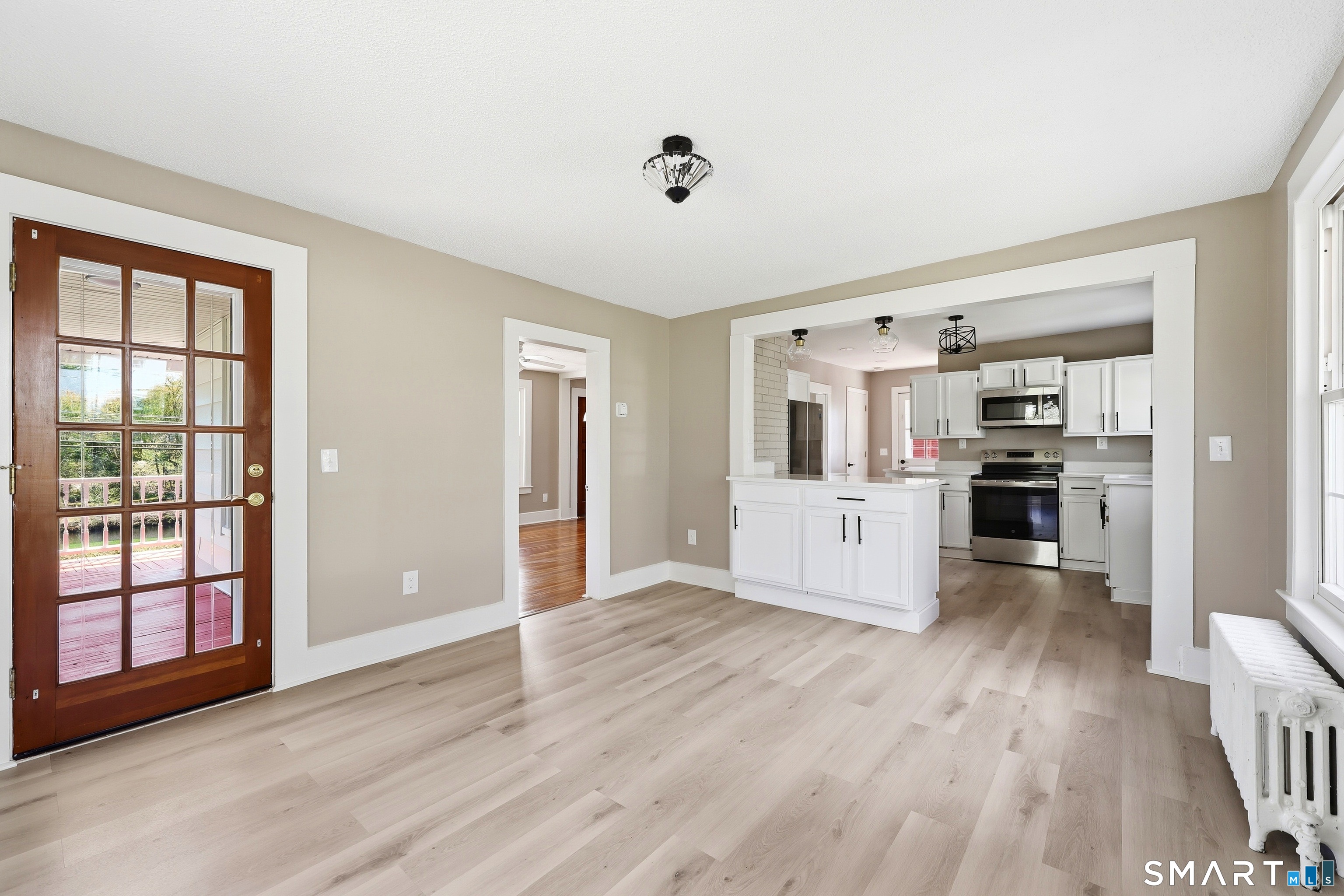 82 West Street Simsbury CT 06070
