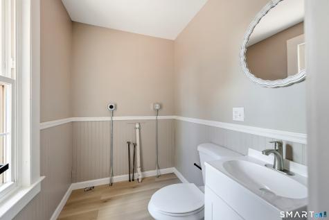 82 West Street Simsbury CT 06070