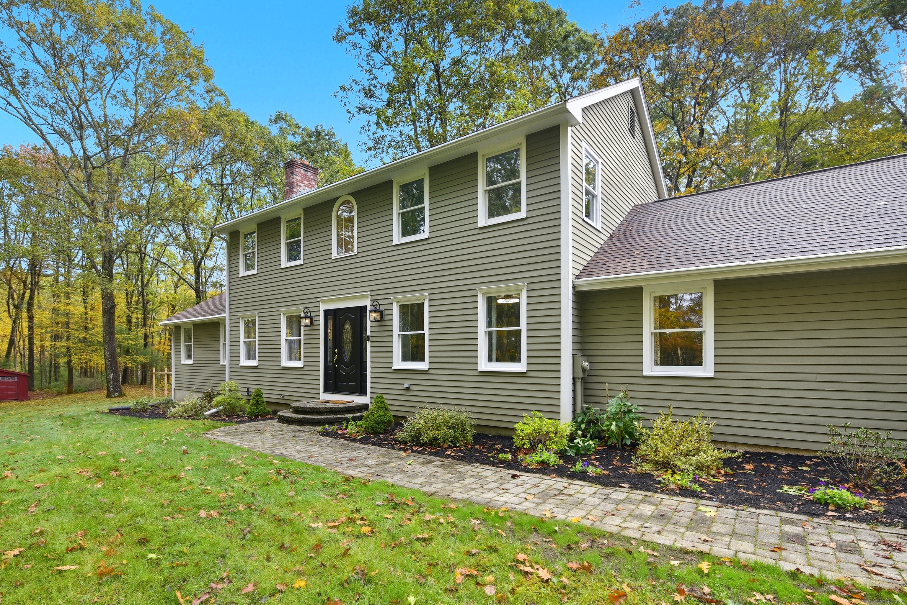 26 Center Road Woodstock CT 06281