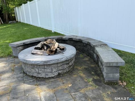16 Crestview Terrace Wallingford CT 06492