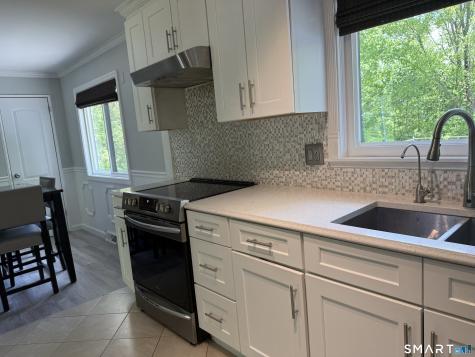 16 Crestview Terrace Wallingford CT 06492