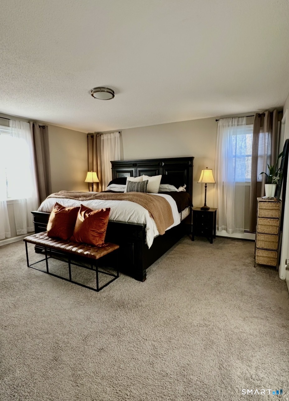 8 Cynthia Court Branford CT 06405