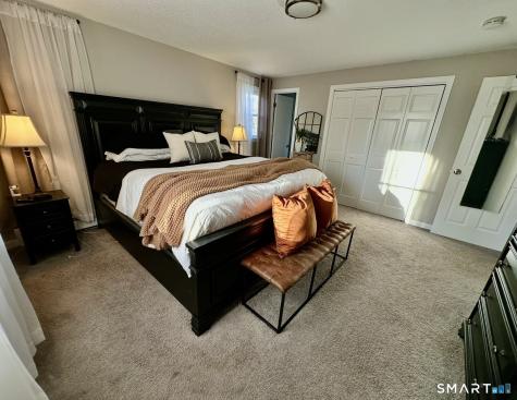 8 Cynthia Court Branford CT 06405