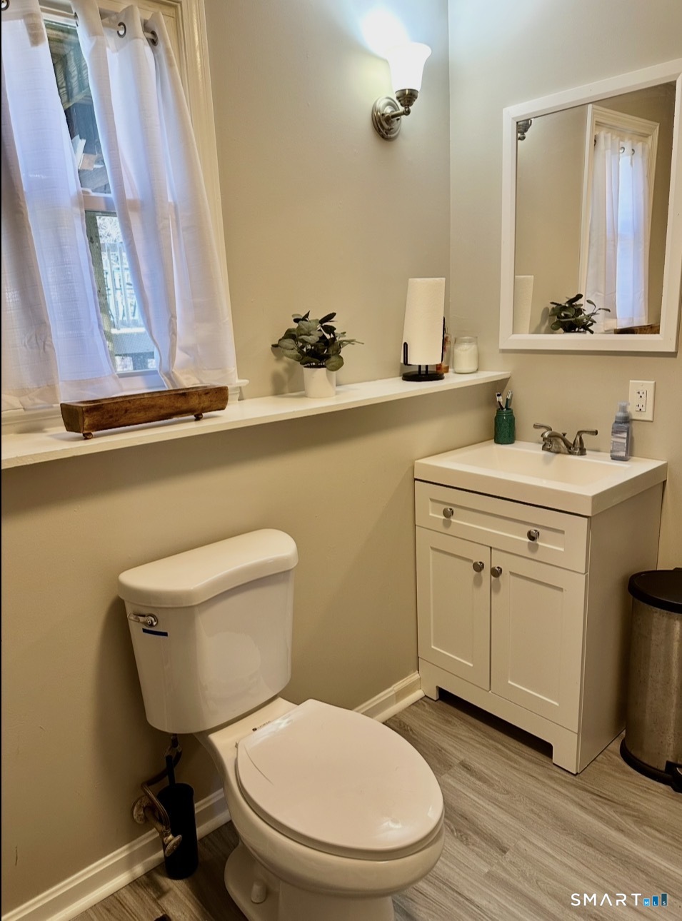 8 Cynthia Court Branford CT 06405