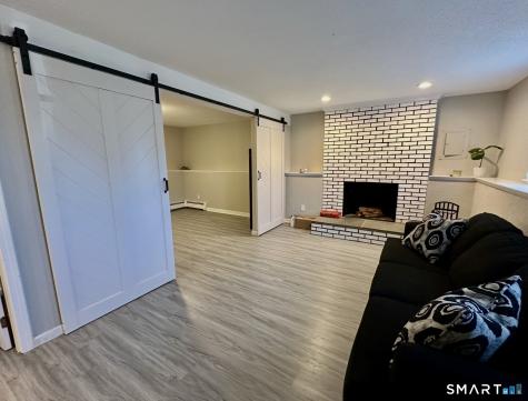 8 Cynthia Court Branford CT 06405