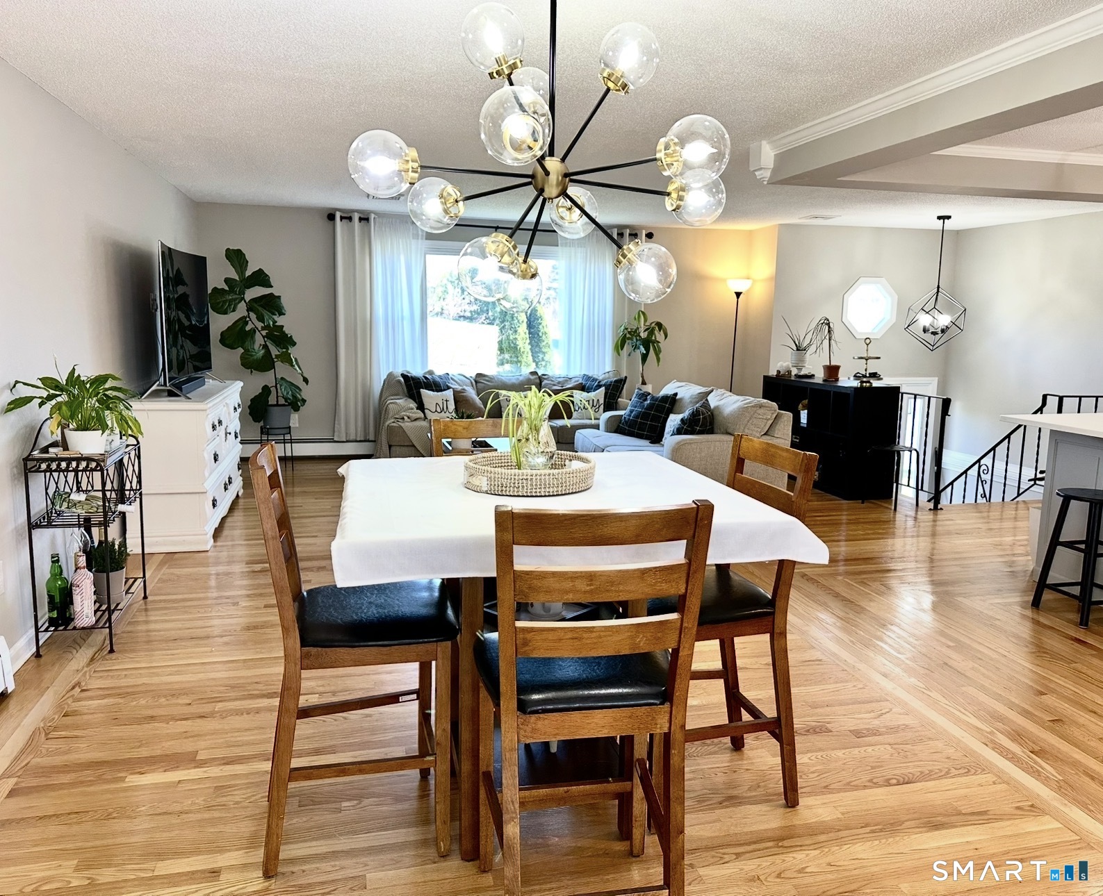 8 Cynthia Court Branford CT 06405