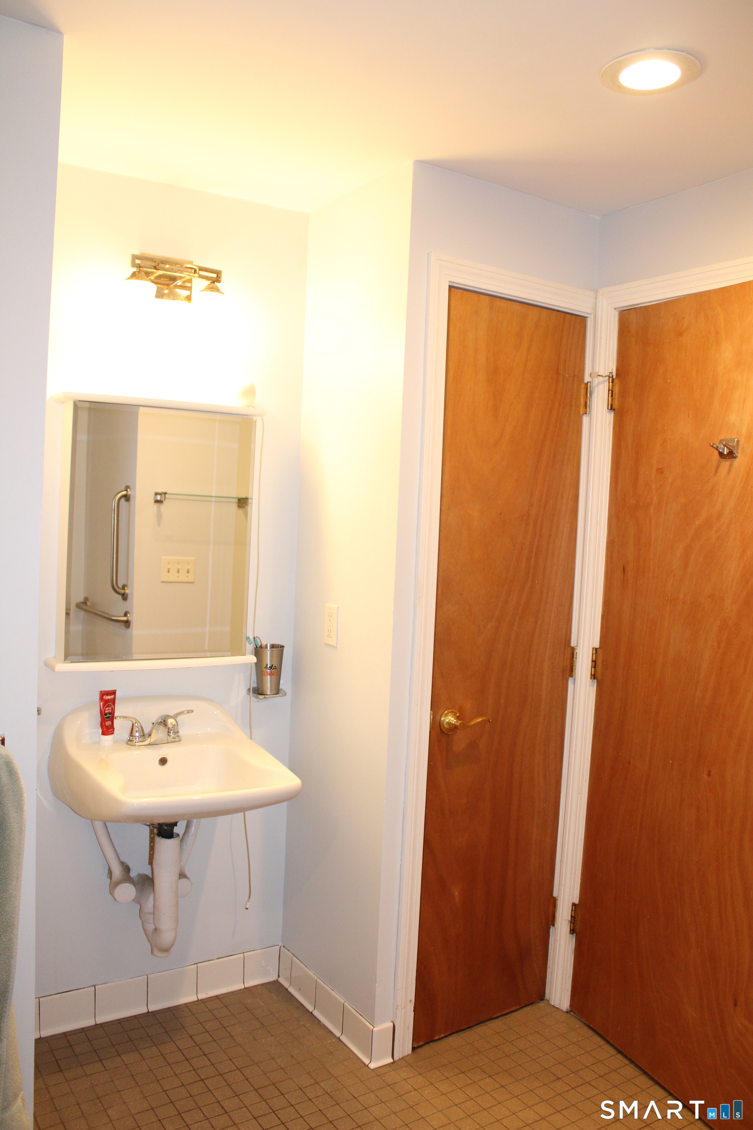 211 Macktown Road Windsor CT 06095