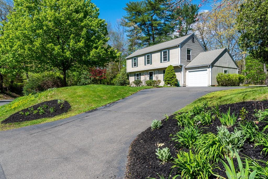 13 Dennison Road Essex CT 06426