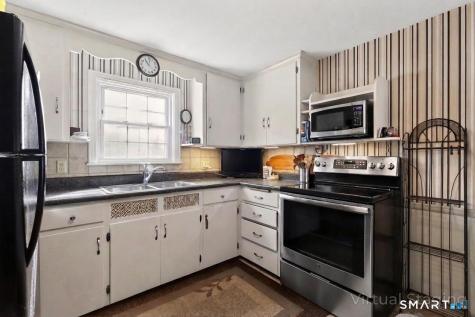 50 Rockwell Avenue Plainville CT 06062